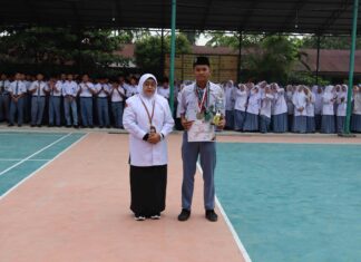 Kepala MAN Asahan Berikan Apresiasi Peserta Didik Berprestasi Di Bidang Bulutangkis