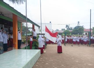 Penuh Khidmat, Upacara Bendera Hari Senin di MIN 5 Asahan Berjalan Lancar