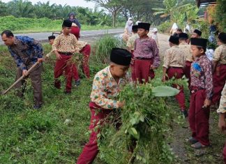Semangat Gotong Royong Tumbuhkan Karakter Peduli Lingkungan di MIN 5 Asahan
