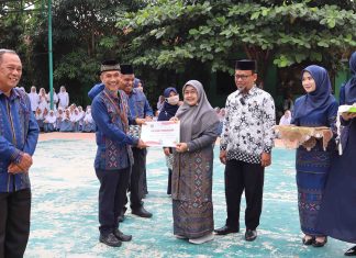 Upacara Hari Guru Nasional 2025 di MAN Asahan Berlangsung Khidmat, 24 Guru dan Staf Terima Penghargaan