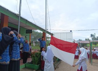 MIN 5 Asahan Gelar Upacara Hari Pahlawan Khidmat, Siswa Diajak Teladani Semangat Juang