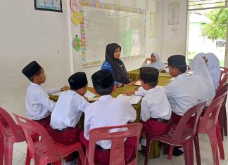 Menumbuhkan Cinta Al-Qur’an Guru Kelas V MIN 7 Asahan Ajarkan Membaca dengan Penuh Kesabaran