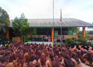 Jumat Berkah di MIN 5 Asahan: Siswa dan Guru Khidmat Lantunkan Surah Yasin Bersama