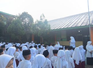 Semangat Pagi Menyambut Ujian: Apel Senin Jadi Momentum Motivasi Asesmen Semester Ganjil