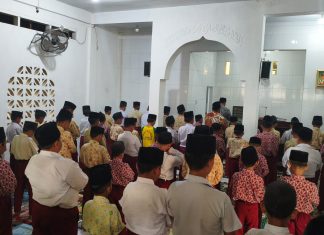Shalat Sunnah Tasbih di Musholla An Nur, Warga MIN 1 Asahan Raih Keberkahan Bersama