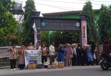 Raih Berkah Ramadhan, Perguruan Al-Manaar Pulu Raja Berbagi Ratusan Takjil dan Gandeng Konten Kreator Asahan