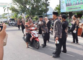 Warga MAN Asahan Bagikan 1.000 Paket Takjil pada Pekan Ramadan Mubarak Berdampak 1447 H