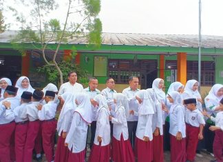 Penuh Khidmat, Keluarga Besar MIN 5 Asahan Gelar Halalbihalal di Hari Pertama Masuk Sekolah