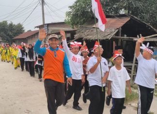 Semarak Kemerdekaan, MIN 1 Asahan Gelar Jalan Sehat Bersama Siswa