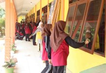Warga MAN Asahan Gotong Royong Jaga Kebersihan Lingkungan